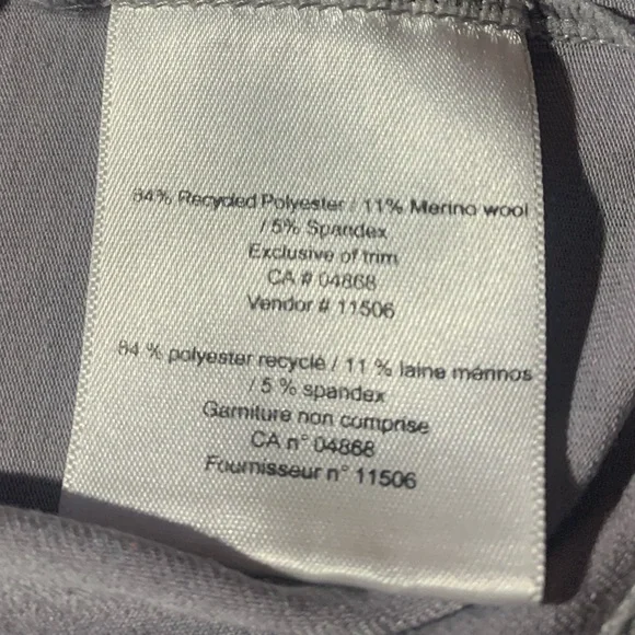 MEC Merino Blend Gray Mountain Graphic Long Sleeve Tee - Picture 4 of 10